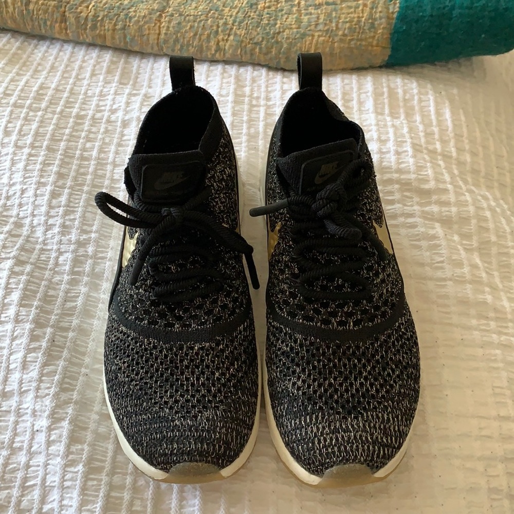 Beautiful Nike runners 7.5 Black